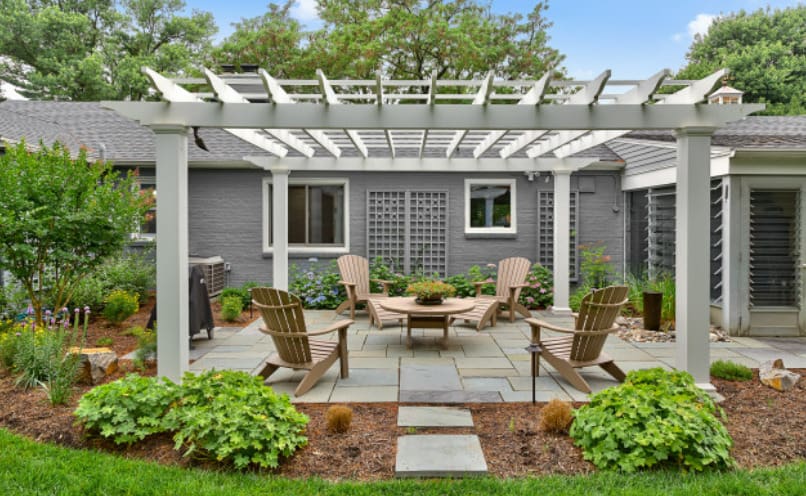 The Benefits Of Adding A Pergola To Your Backyard