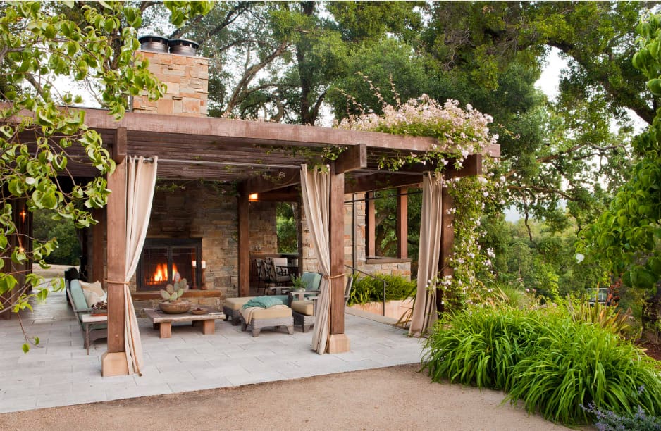 7 Tips for Outdoor Fireplaces or Fire Pits from DiSabatino Landscaping